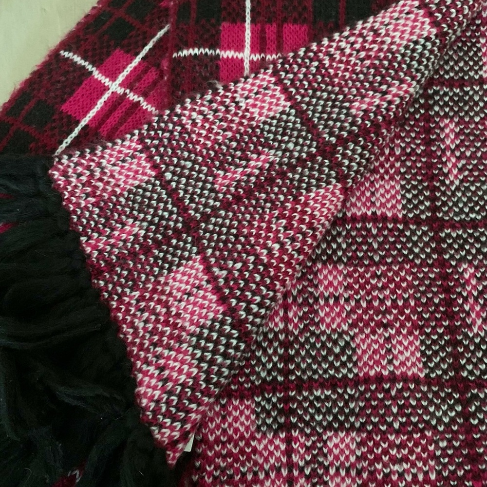 NWT Kate Spade Pink and Black Plaid Woodland Scarf - Picture 6 of 10